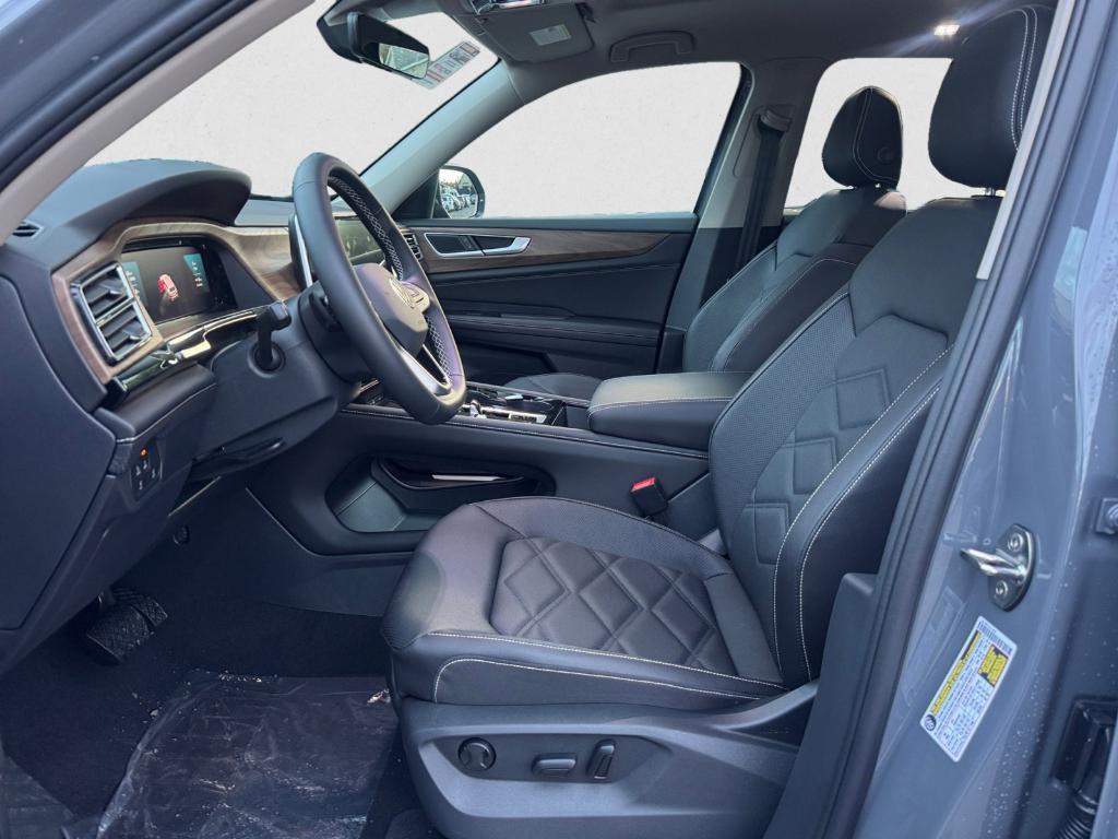 new 2026 Volkswagen Atlas car, priced at $46,024