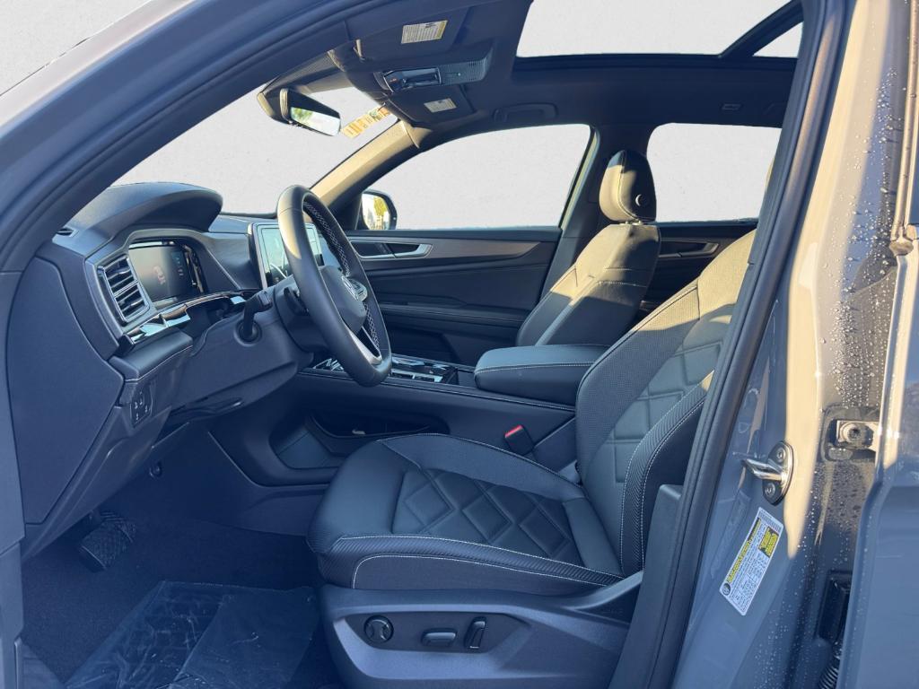 new 2026 Volkswagen Atlas Cross Sport car, priced at $45,055