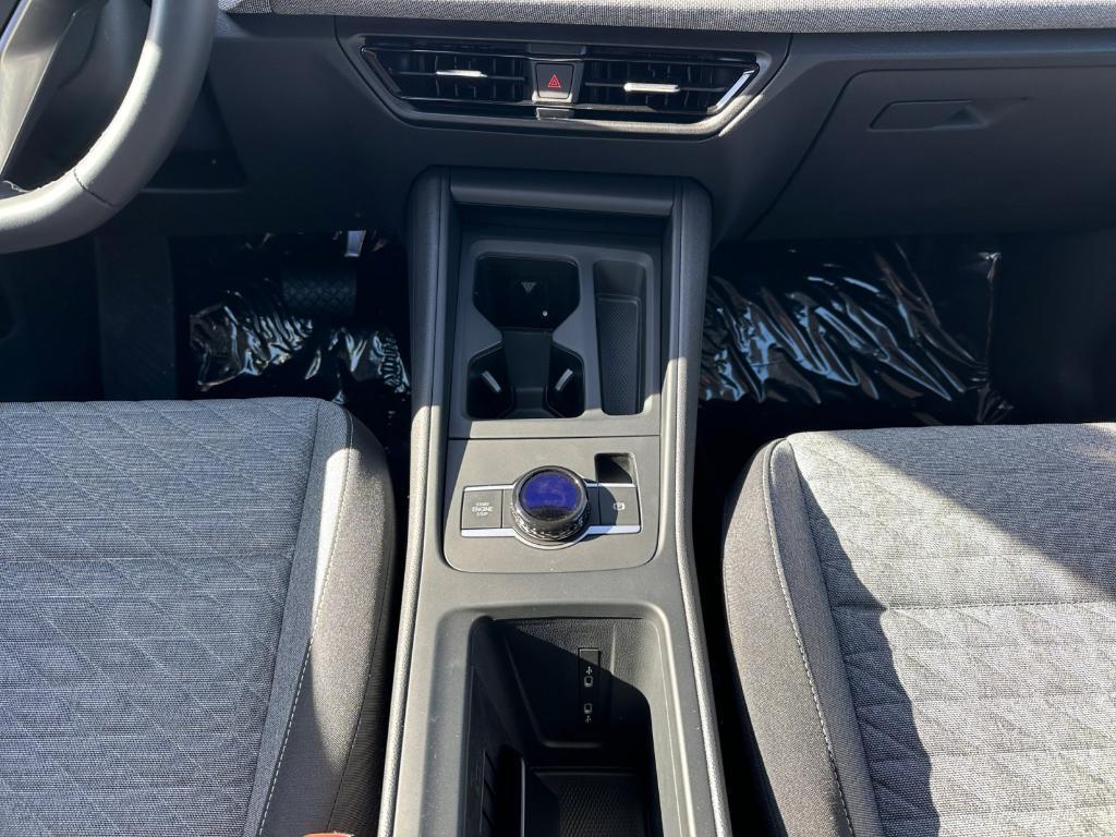 new 2026 Volkswagen Tiguan car, priced at $31,085