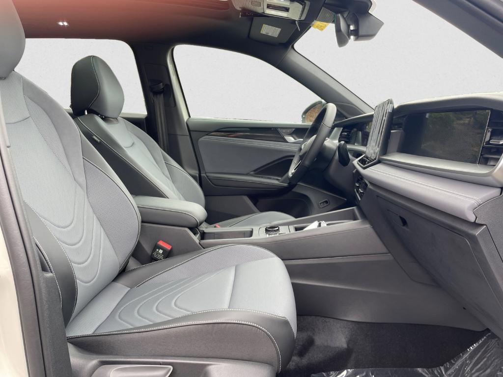new 2026 Volkswagen Tiguan car, priced at $36,681