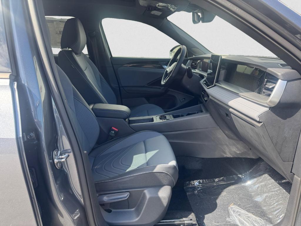 new 2026 Volkswagen Tiguan car, priced at $37,802