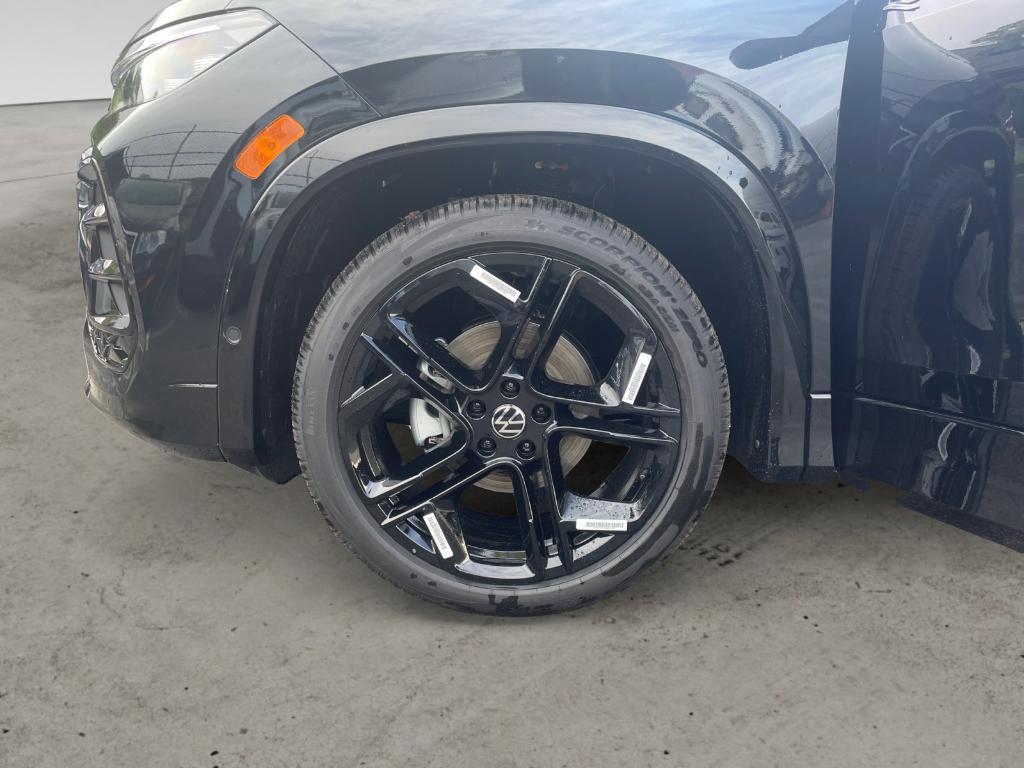 new 2026 Volkswagen Tiguan car, priced at $38,107