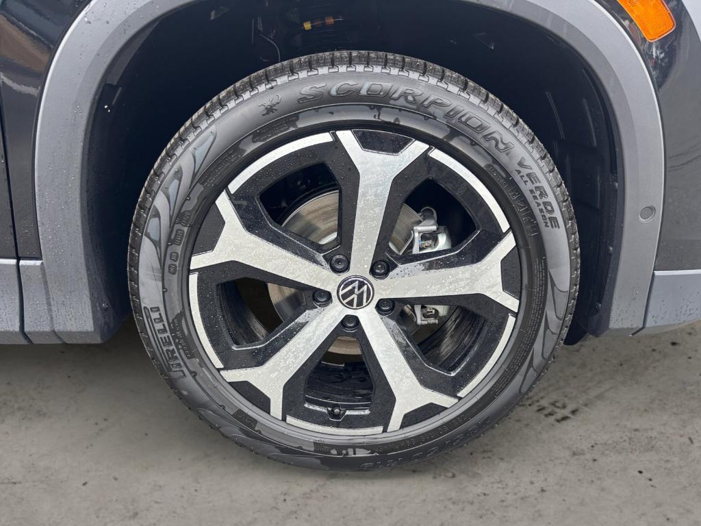 new 2025 Volkswagen Tiguan car, priced at $29,741