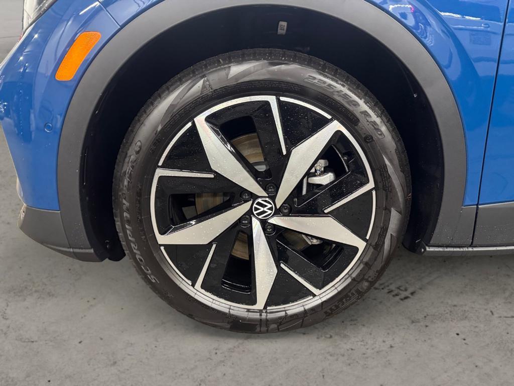 new 2026 Volkswagen ID.4 car, priced at $47,488
