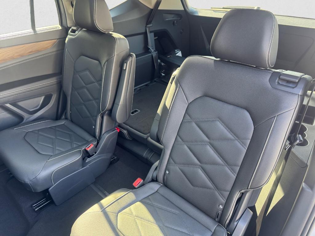 new 2026 Volkswagen Atlas car, priced at $44,541