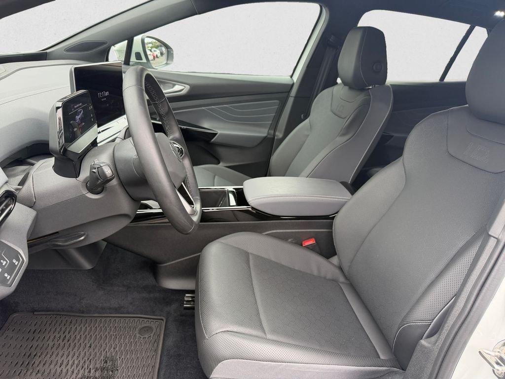 used 2025 Volkswagen ID.4 car, priced at $34,995