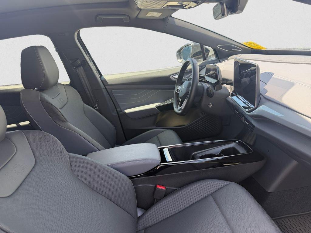 used 2025 Volkswagen ID.4 car, priced at $36,995