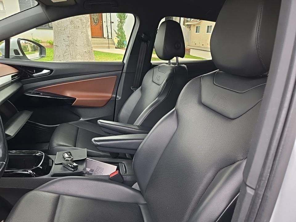 used 2021 Volkswagen ID.4 car, priced at $18,995