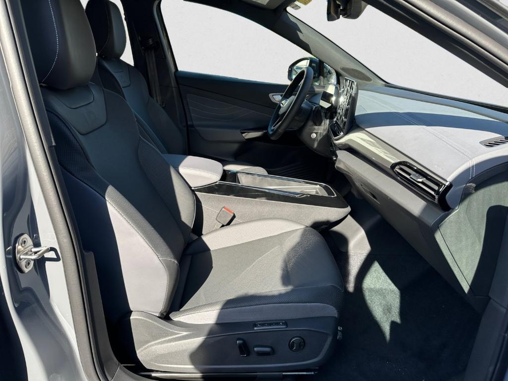 new 2026 Volkswagen ID.4 car, priced at $44,877