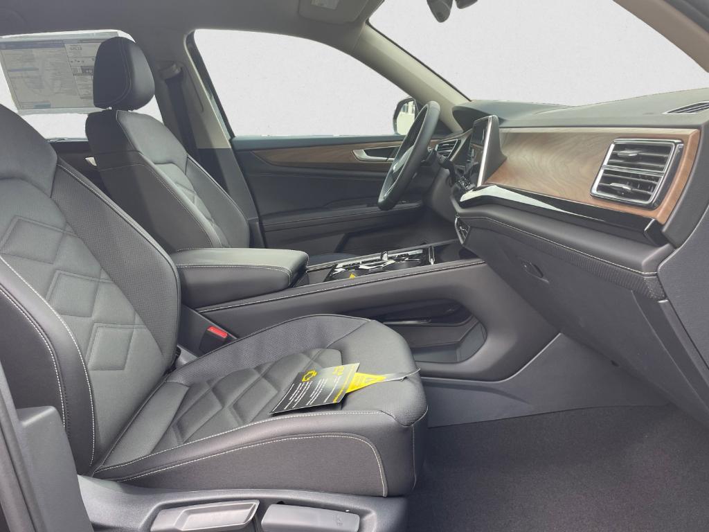 new 2026 Volkswagen Atlas car, priced at $44,869