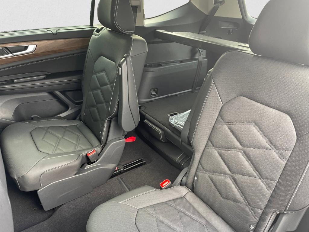 new 2026 Volkswagen Atlas car, priced at $43,869