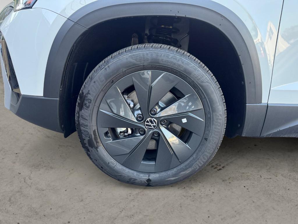 new 2026 Volkswagen Taos car, priced at $27,576