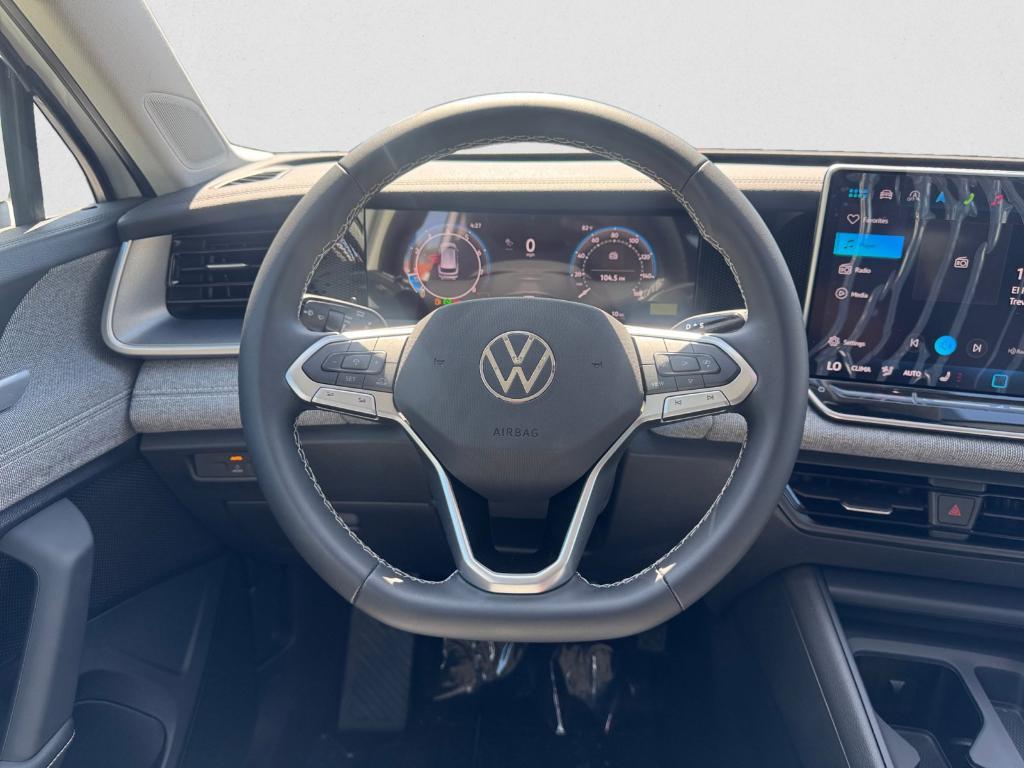 new 2025 Volkswagen Tiguan car, priced at $27,982