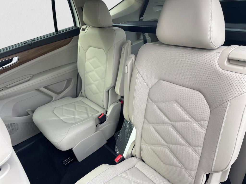 new 2026 Volkswagen Atlas car, priced at $45,524