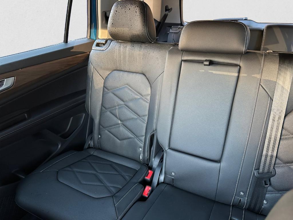 new 2026 Volkswagen Atlas car, priced at $38,172