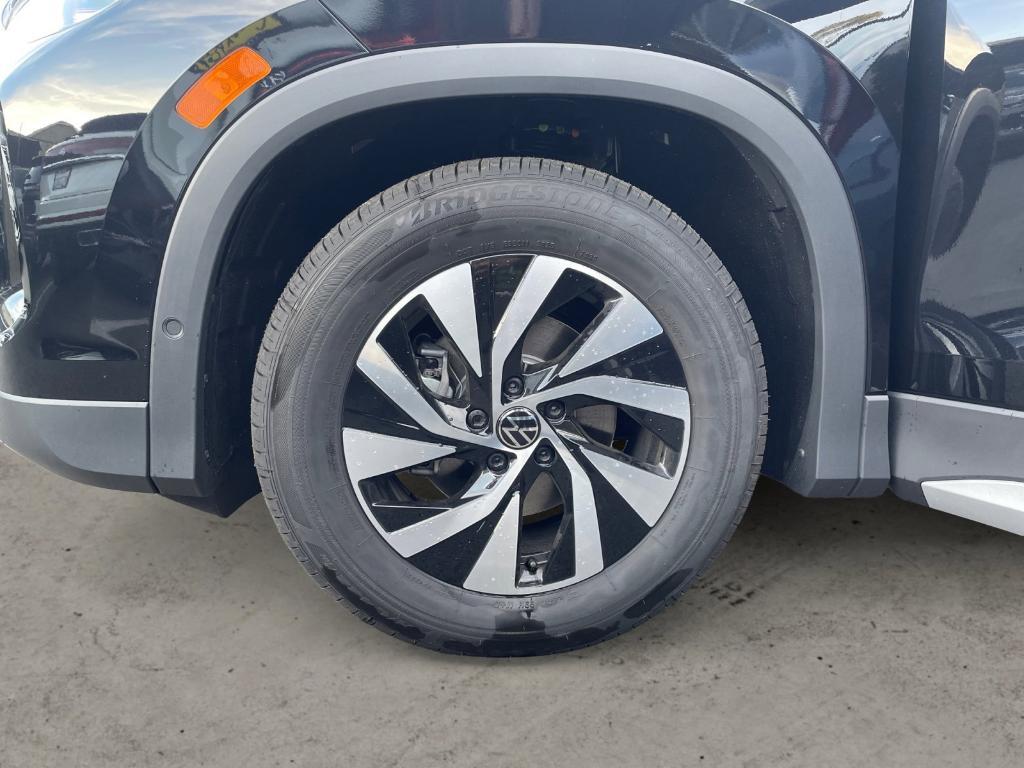 new 2026 Volkswagen Tiguan car, priced at $31,185