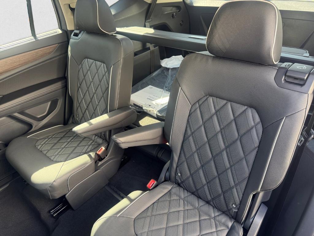 new 2026 Volkswagen Atlas car, priced at $54,808