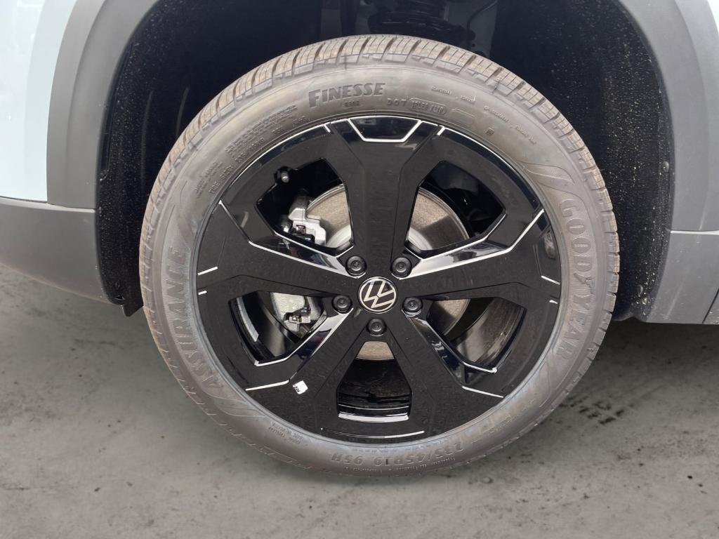 new 2027 Volkswagen Taos car, priced at $37,552