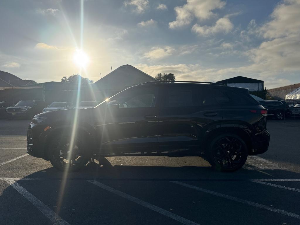 new 2026 Volkswagen Tiguan car, priced at $37,502