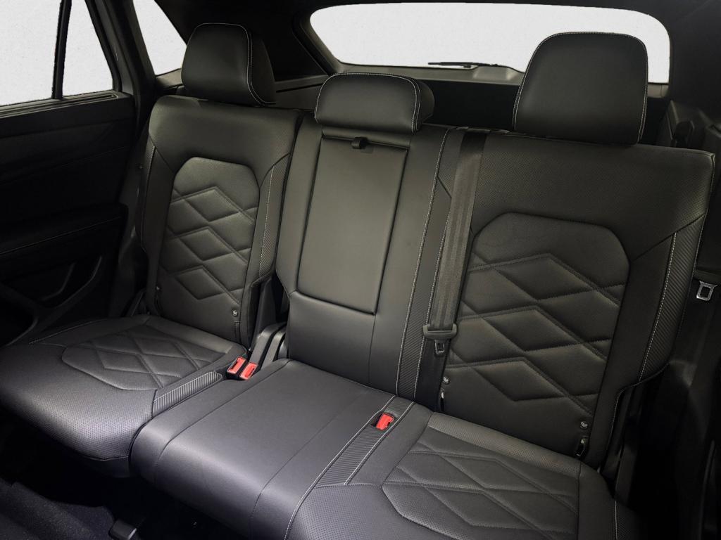 new 2025 Volkswagen Atlas Cross Sport car, priced at $39,599