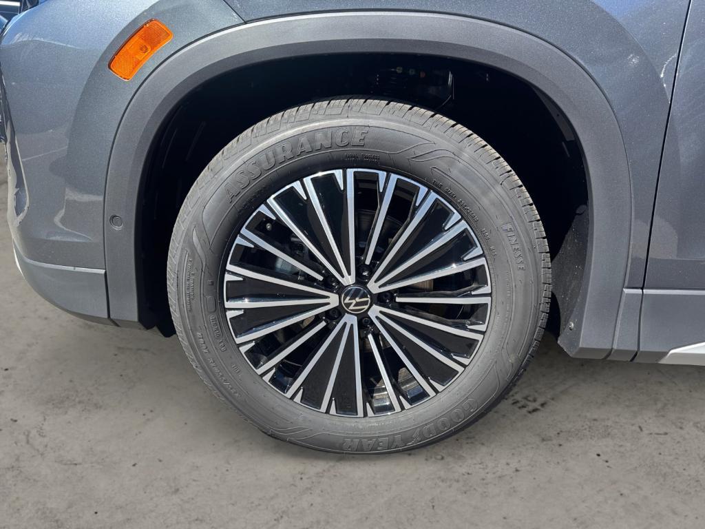 new 2026 Volkswagen Tiguan car, priced at $30,927