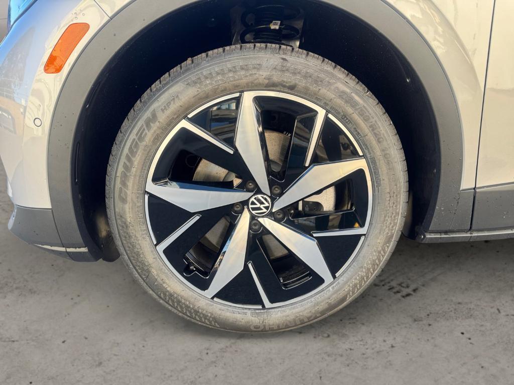 new 2026 Volkswagen ID.4 car, priced at $51,447
