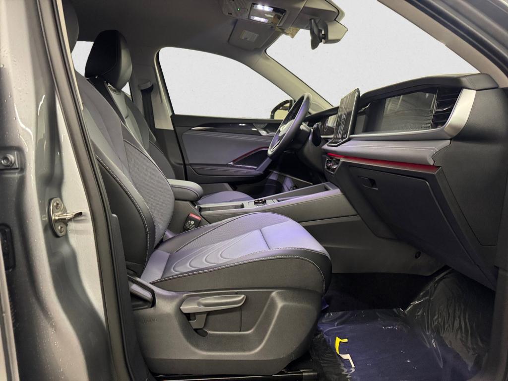 new 2026 Volkswagen Tiguan car, priced at $33,810