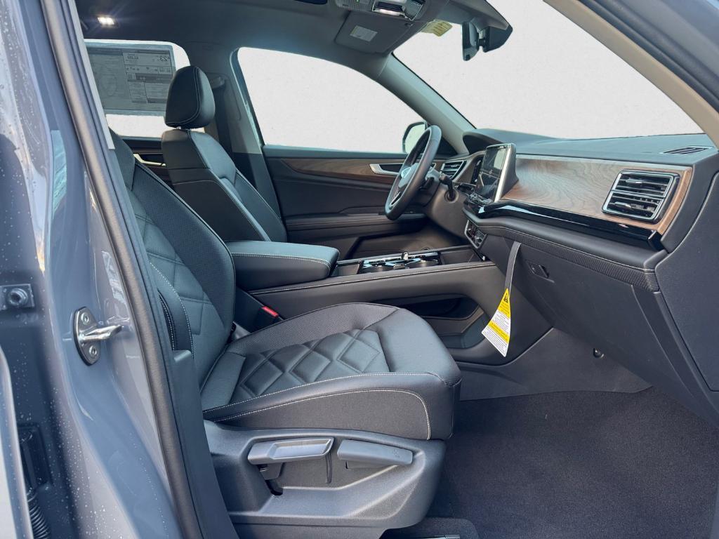 new 2026 Volkswagen Atlas car, priced at $45,329