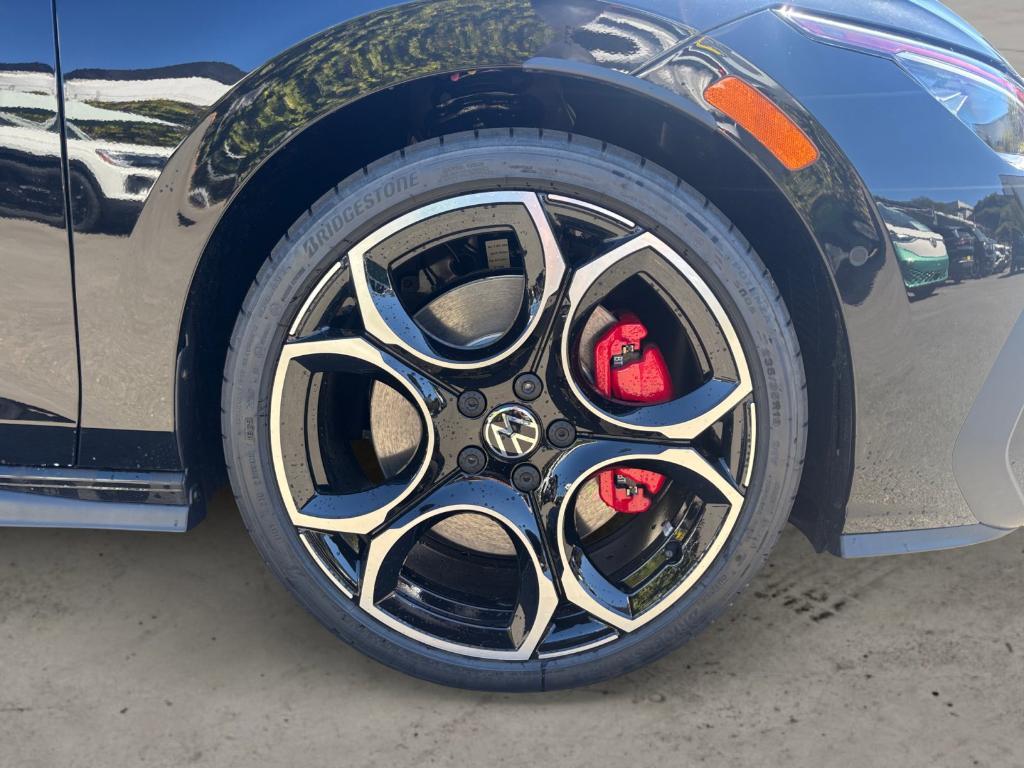 new 2025 Volkswagen Golf GTI car, priced at $39,718
