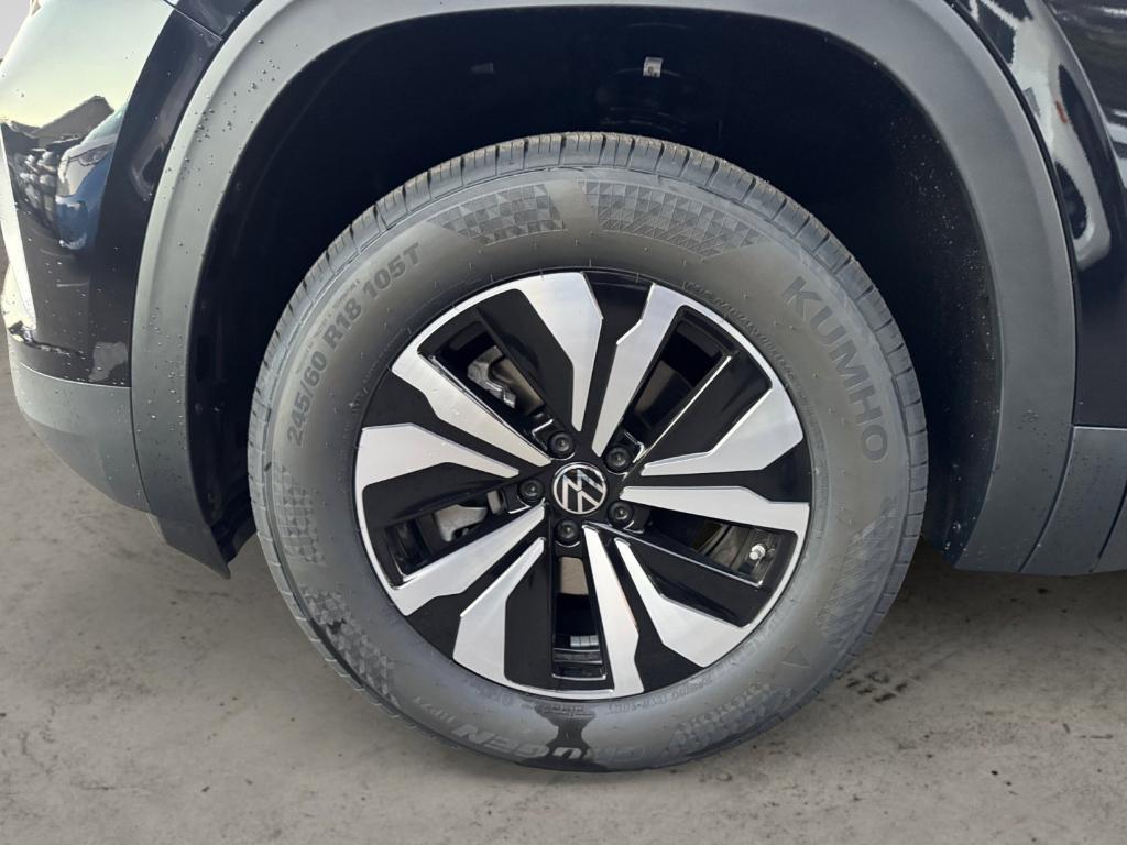 new 2026 Volkswagen Atlas car, priced at $38,172