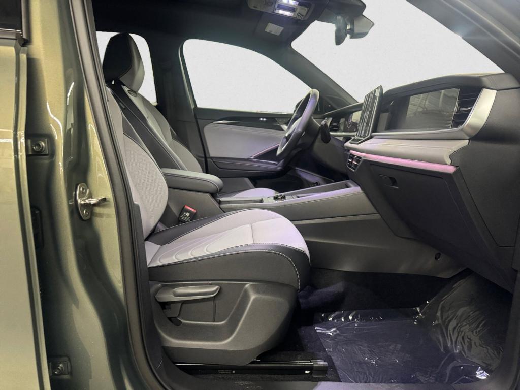 new 2026 Volkswagen Tiguan car, priced at $39,187