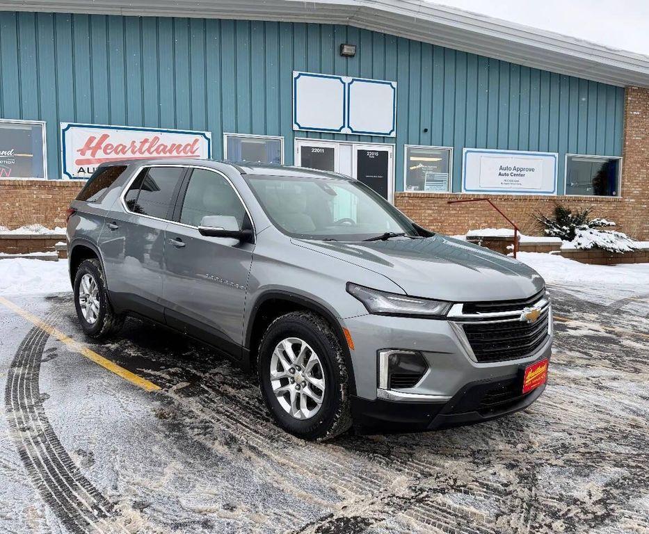 used 2023 Chevrolet Traverse car, priced at $19,990