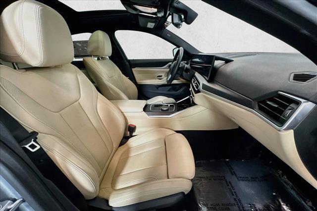 BMW i4 view 27