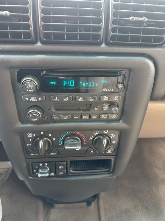 used 2003 Chevrolet Venture car, priced at $4,450