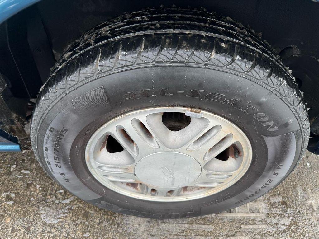 used 2003 Chevrolet Venture car, priced at $4,450