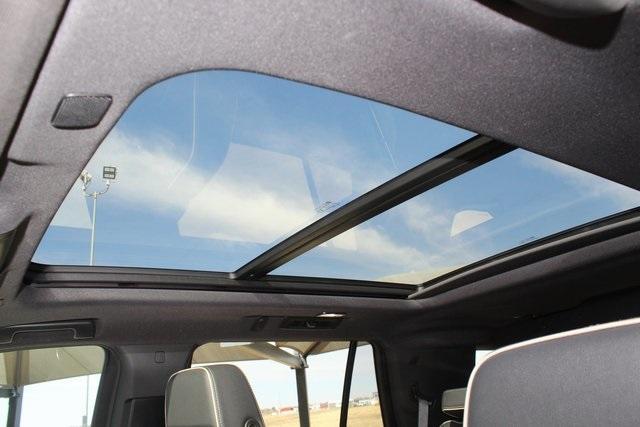 used 2022 GMC Yukon car, priced at $49,950