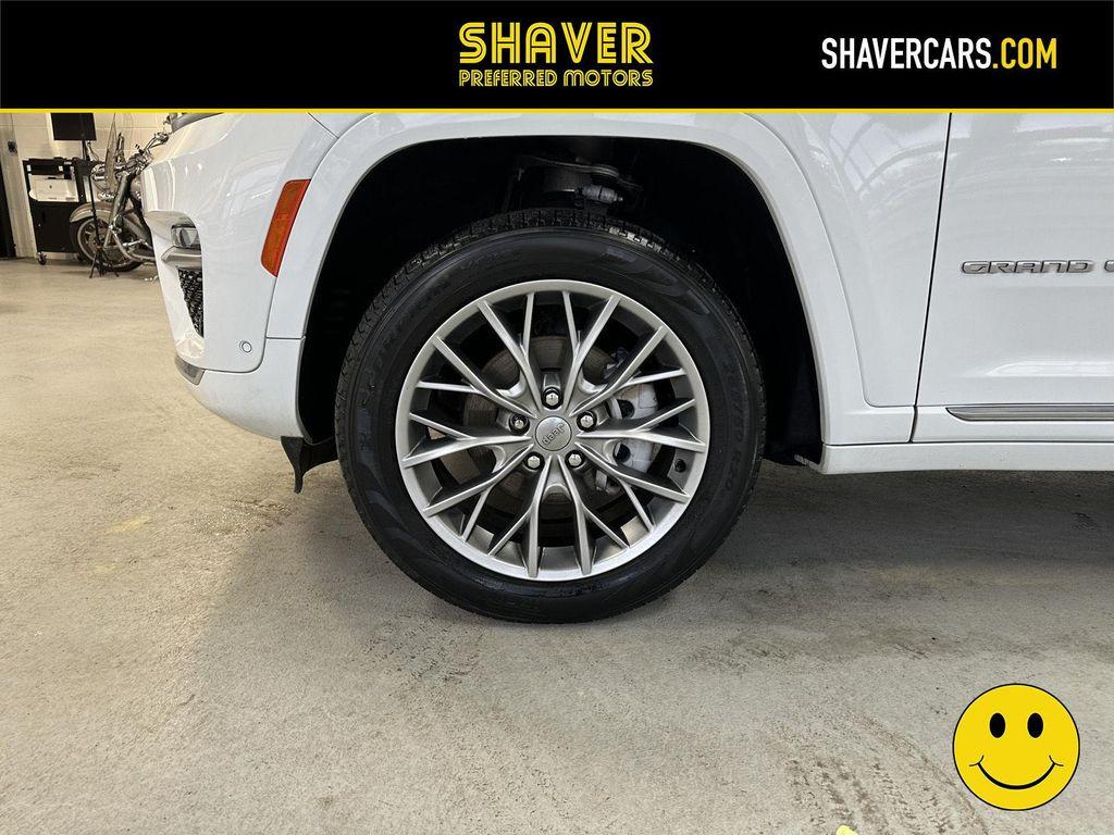 used 2023 Jeep Grand Cherokee car, priced at $40,990