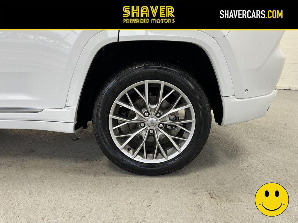 used 2023 Jeep Grand Cherokee car, priced at $40,990