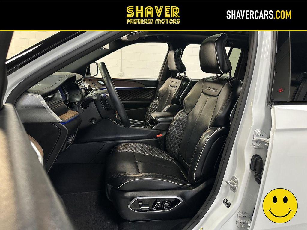 used 2023 Jeep Grand Cherokee car, priced at $40,990