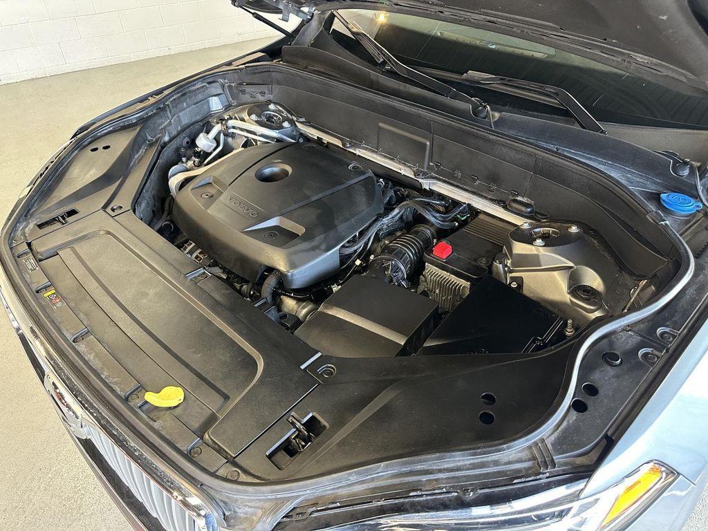 used 2018 Volvo XC90 car, priced at $20,590