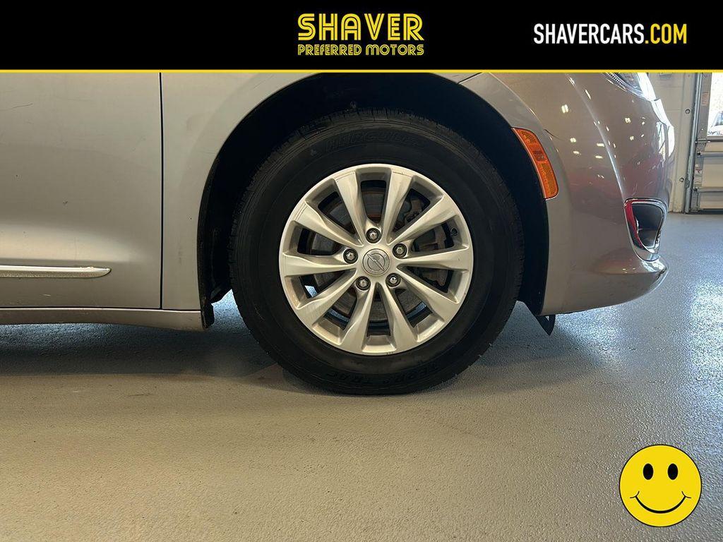 used 2018 Chrysler Pacifica car, priced at $16,500