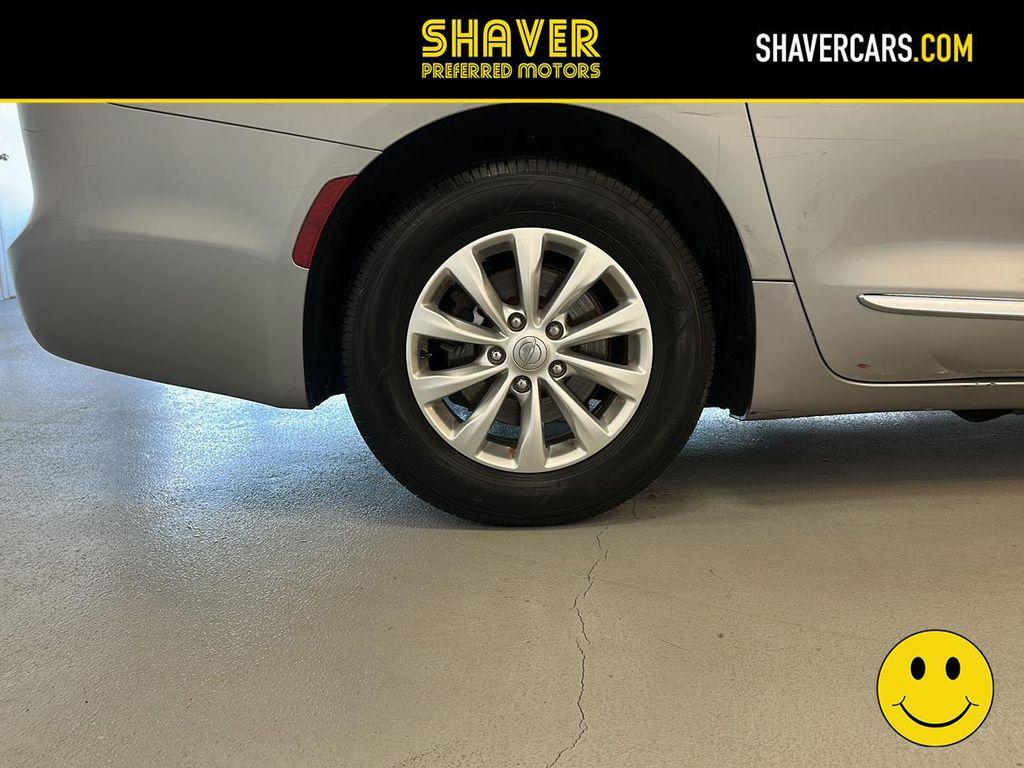 used 2018 Chrysler Pacifica car, priced at $16,500