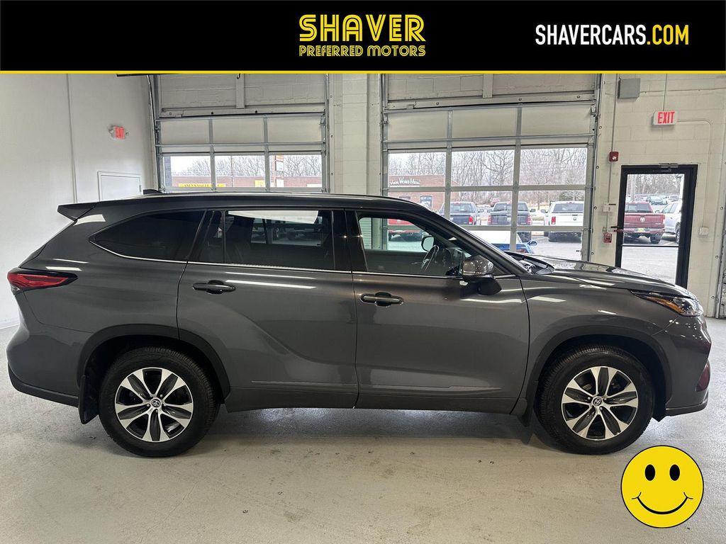 used 2020 Toyota Highlander car, priced at $26,390
