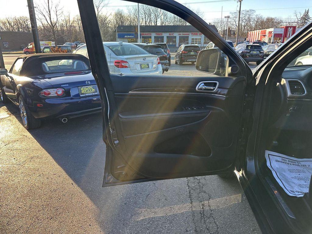 used 2015 Jeep Grand Cherokee car, priced at $15,490