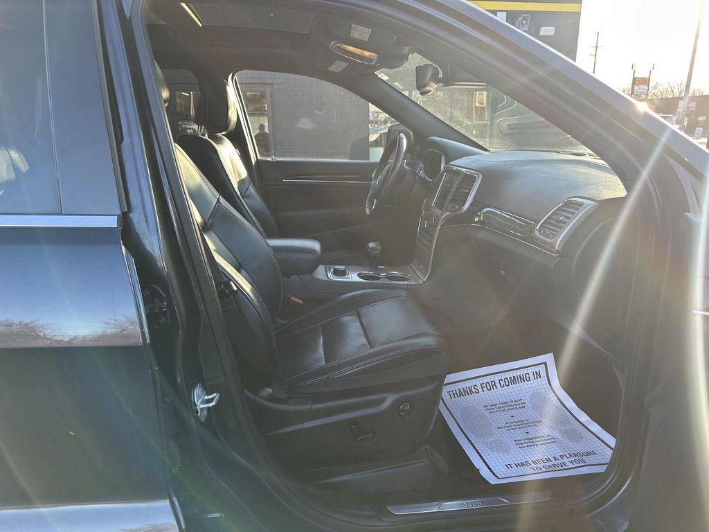 used 2015 Jeep Grand Cherokee car, priced at $15,490