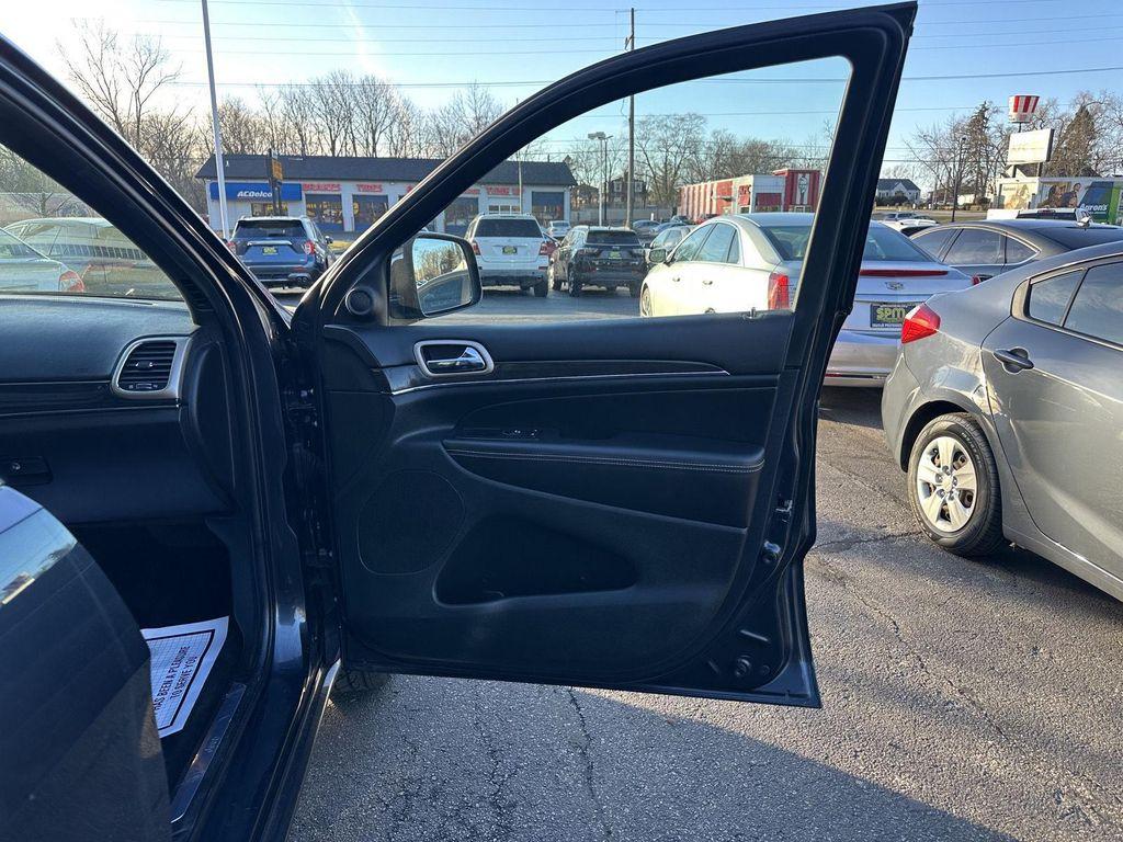 used 2015 Jeep Grand Cherokee car, priced at $15,490