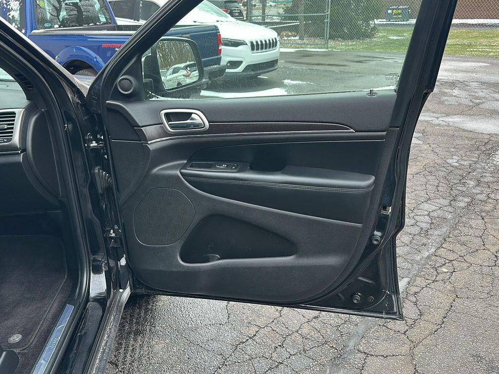 used 2018 Jeep Grand Cherokee car, priced at $17,990