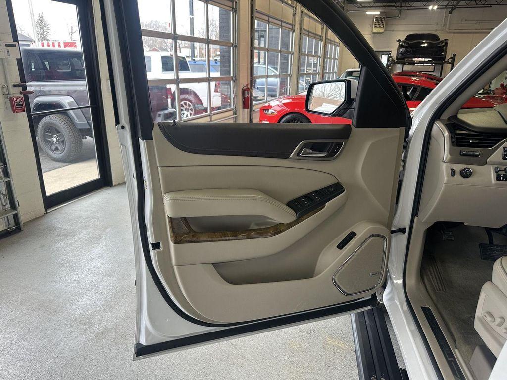 used 2016 GMC Yukon car, priced at $21,990