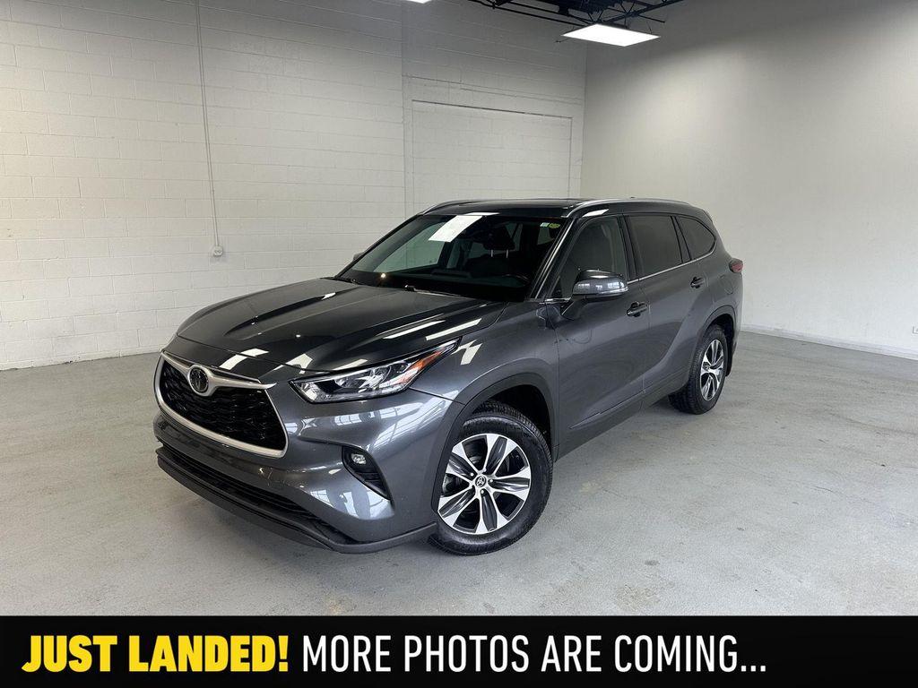 used 2020 Toyota Highlander car, priced at $26,990
