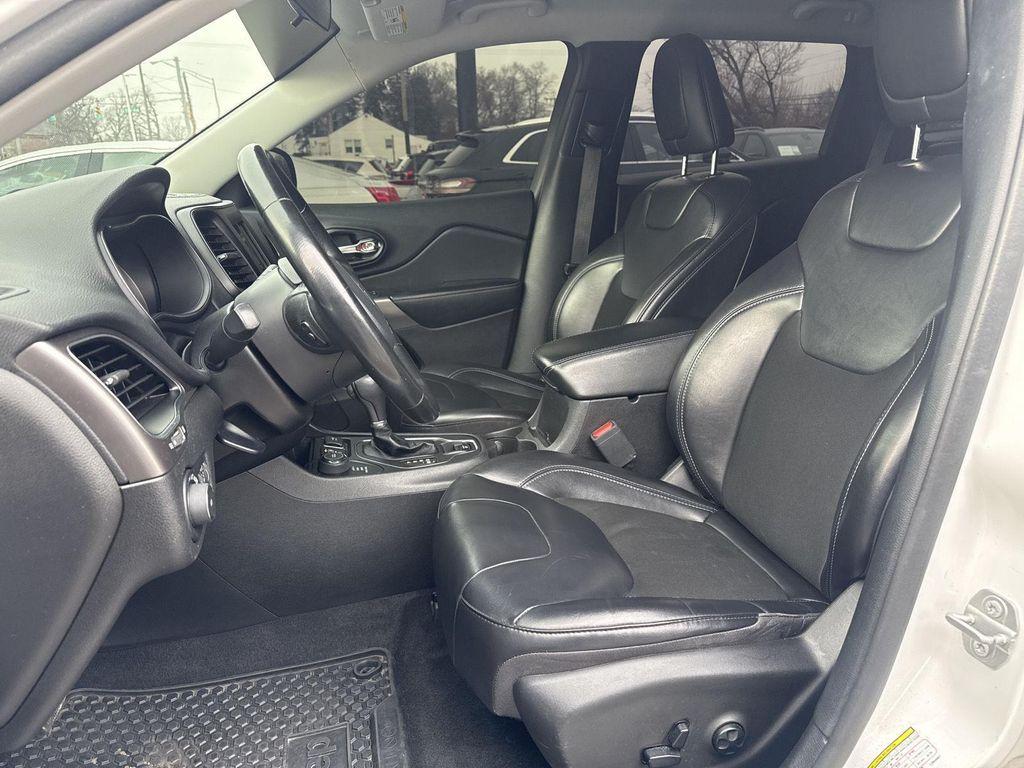 used 2020 Jeep Cherokee car, priced at $15,890